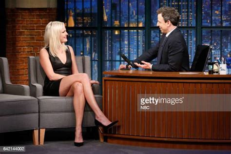 malin akerman nude|Watch Late Night with Seth Meyers Clip: Malin Akerman Posed。